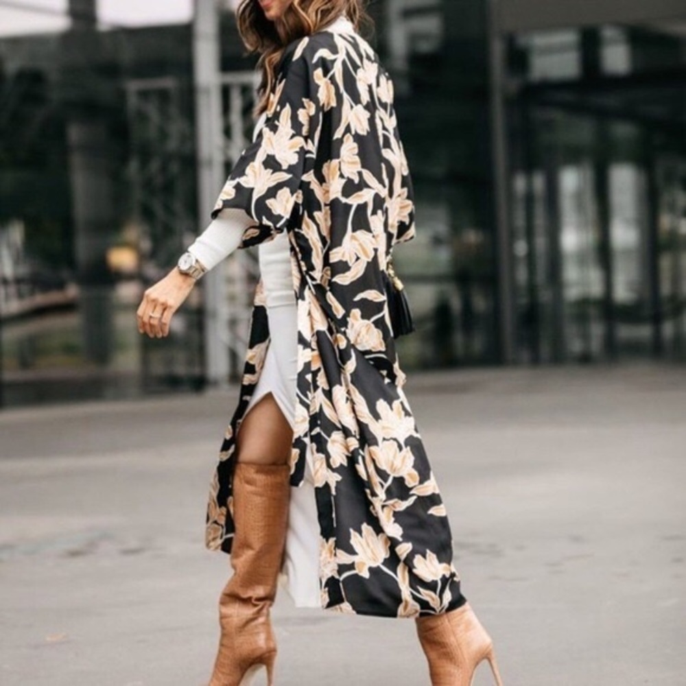 Maison Du Soir Black Floral Long Kimono Robe